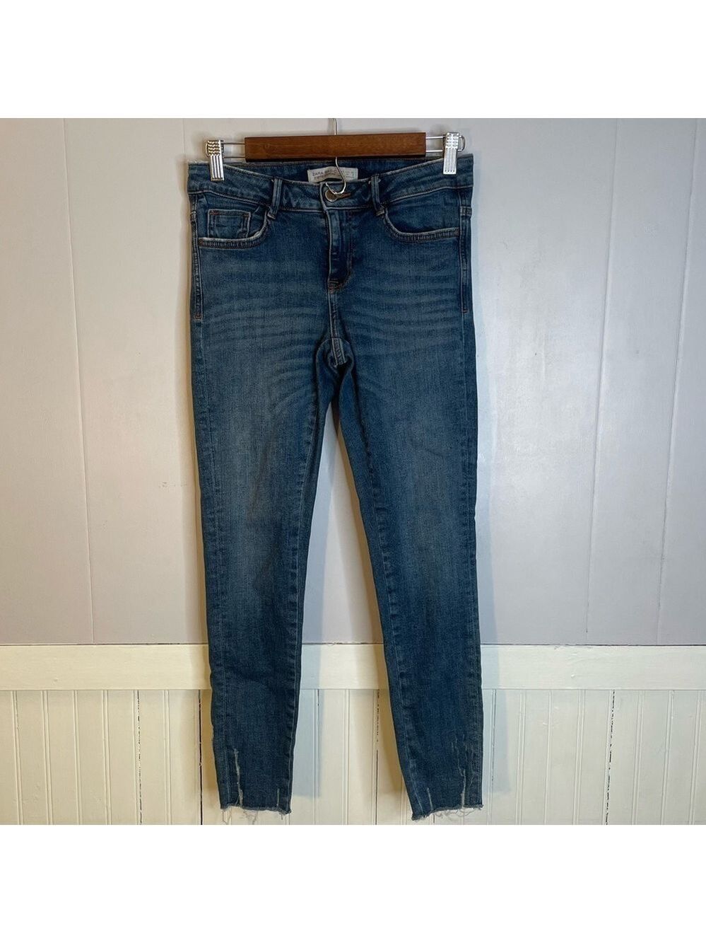 Zara Crop Jeans Size 4
